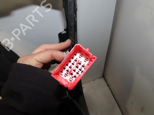 Used Middle console CITROËN C4 III (BA_, BB_, BC_) 1.5 BlueHDi 130 (BBYHZB) (131 hp) 24966548