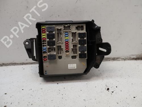 Used Fuse box Fuse box RENAULT CLIO III (BR0/1, CR0/1) 1.2 16V (BR0P, CR0P) (101 hp) 33997698 33997698