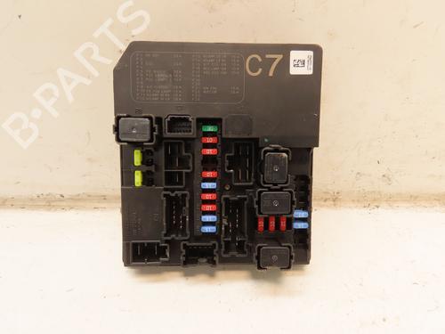 Used Fuse box NISSAN JUKE (F15) 1.5 dCi (110 hp) 28613717
