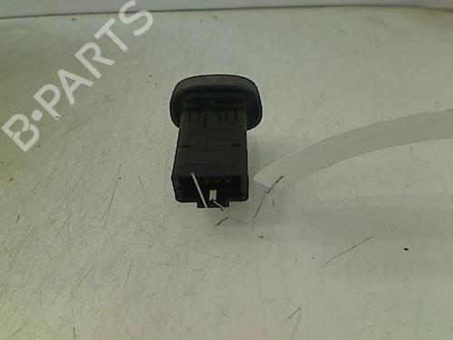 Used Warning switch RENAULT CLIO II (BB_, CB_) 1.9 D (B/CB0E, BB0J) (64 hp) 8975801
