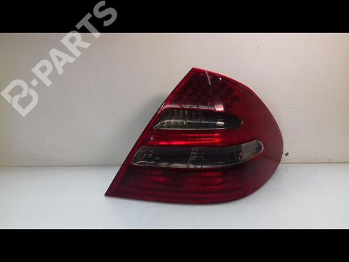 Used Right taillight Right taillight MERCEDES-BENZ E-CLASS (W211) E 270 CDI (211.016) (177 hp) 10548029 10548029