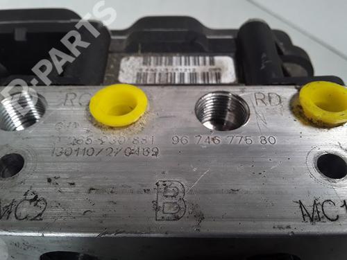 Used ABS pump PEUGEOT 3008 I MPV (0U_) 1.6 HDi (114 hp) 8996624