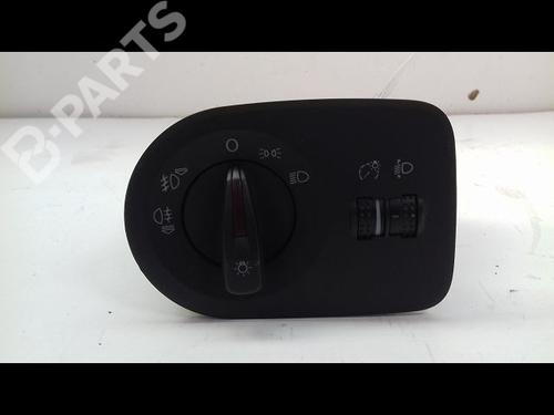 Used Headlight switch SEAT IBIZA IV (6J5, 6P1) 1.6 (105 hp) 8996839