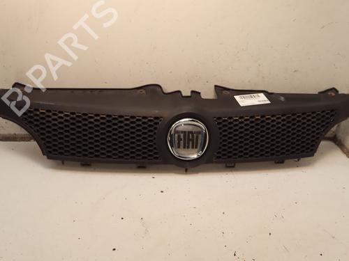 grille-fiat-panda-169_-2003-33416118 main image