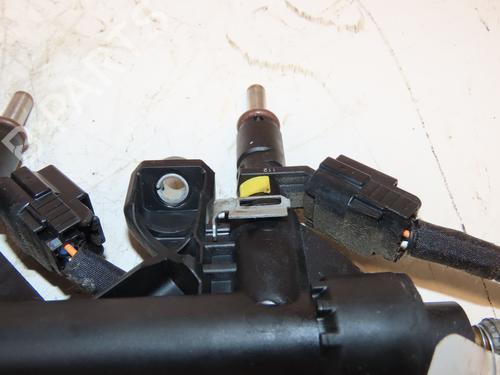 Used Injector PEUGEOT 2008 I (CU_) 1.2 THP 110 / PureTech 110 (110 hp) 29469061
