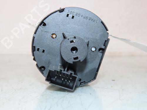 Used Headlight switch VW GOLF VII (5G1, BQ1, BE1, BE2) 2.0 GTI Clubsport (265 hp) 25450518