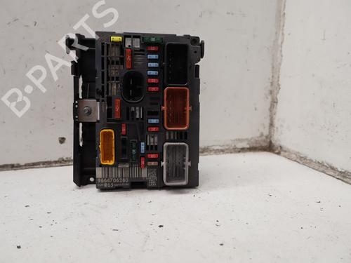 fuse-box-citroen-berlingo-multispace-b9-2008-34106153 main image