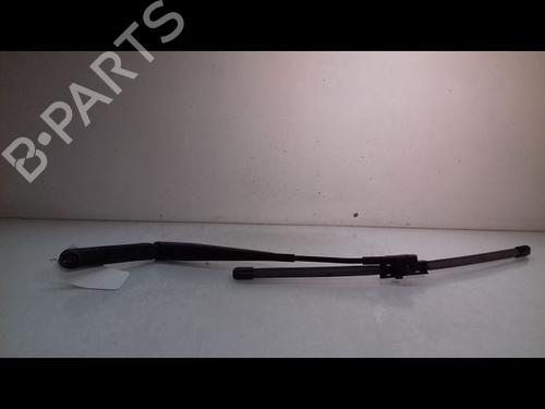 Used Front windshield wiper arm VW JETTA III (1K2) 1.9 TDI (105 hp) 14894650