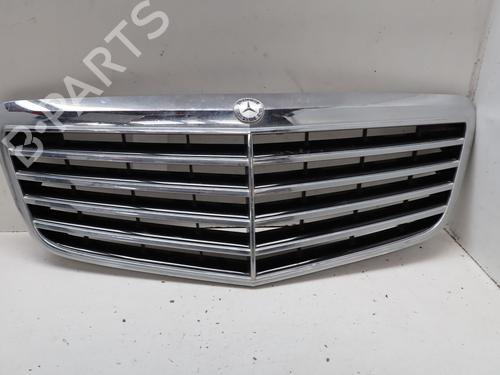 grille-mercedes-benz-e-class-w211-2002-2003-2004-2005-2006-2007-2008-2009-36874575 main image