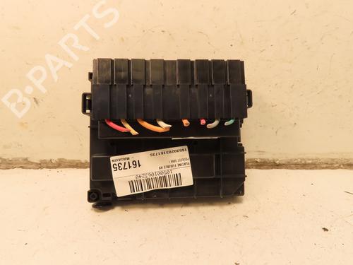 Used Fuse box PEUGEOT 5008 (0U_, 0E_) 1.6 HDi (110 hp) 32099915