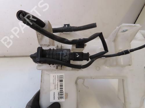 Used Windscreen washer tank CITROËN C5 III (RD_) 2.0 HDi 150 / BlueHDi 150 (RDRHEA, RDRHE8, RDAHRM,... (150 hp) 25779013