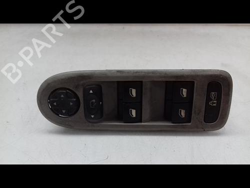 Used Left front window switch Left front window switch CITROËN C5 III Break (RW_) 2.0 HDi 165 (163 hp) 14957208 14957208