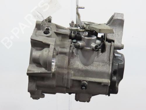 Used Gearbox VW GOLF V (1K1) 1.6 (102 hp) 30117360