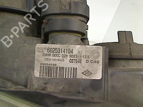 Used Right headlight RENAULT ESPACE III (JE0_) [1996-2002]  23153173