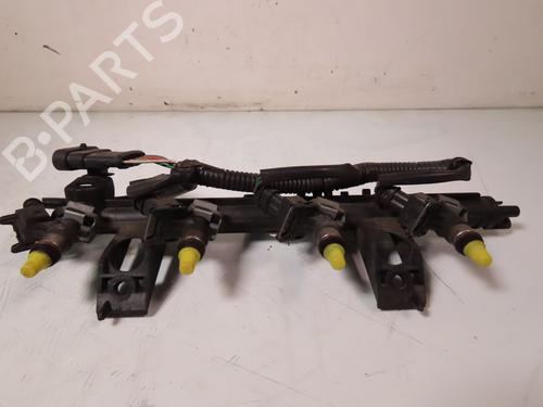Used Injection rail RENAULT TWINGO II (CN0_) 1.2 16V (CN04, CN0B) (75 hp) 22185950