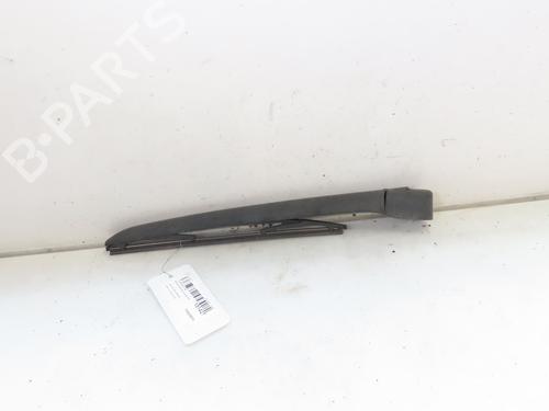 Used Rear windshield wiper arm VOLVO V60 I (155) D4 (181 hp) 21180677