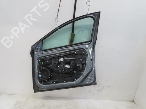 right-front-door-volvo-v40-cross-country-526-2012-2013-2014-2015-2016-2017-2018-2019-32715301 main image