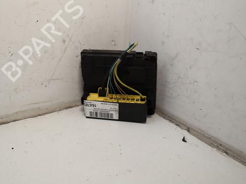 Caixa de fusíveis Caixa de fusíveis PEUGEOT 508 I (8D_) 2.0 HDi (163 hp) 34255492 34255492