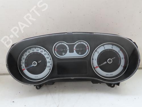 Used Instrument cluster FIAT 500L (351_, 352_) 1.6 D Multijet (199LYD1B) (105 hp) 19282149