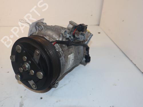 Used AC compressor AC compressor RENAULT MEGANE IV Hatchback (B9A/M/N_) 1.5 Blue dCi 95 (B9A2, B9A6) (95 hp) 33894059 33894059