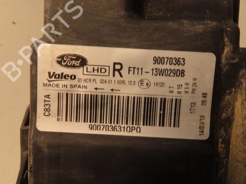 Used Right headlight FORD TRANSIT CONNECT V408 Box Body/MPV 1.5 TDCi (120 hp) 30954528