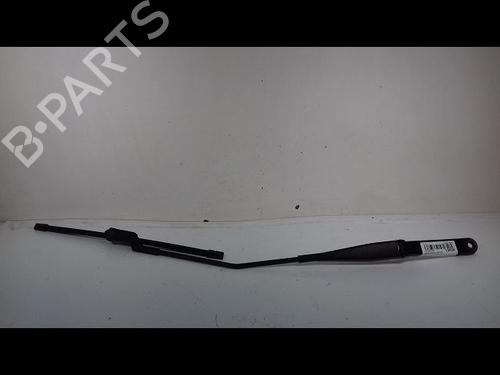 Used Front windshield wiper arm FORD FIESTA VI (CB1, CCN) 1.4 TDCi (70 hp) 14894255