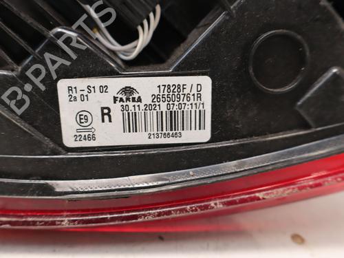 right-taillight-renault-clio-v-b7_-2019-34573211 main image