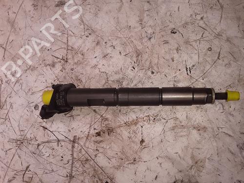 Used Injector TOYOTA YARIS (_P9_) 1.4 D-4D (NLP90_, NLP90R) (90 hp) 8992792