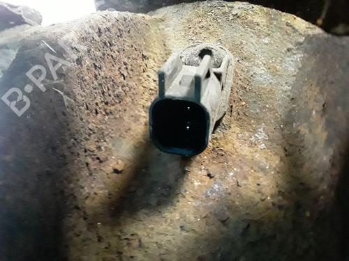 Used Right front steering knuckle VOLVO S40 II (544) 2.0 D (136 hp) 9003664