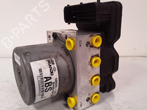 Used ABS pump KIA RIO II (JB) 1.5 CRDi (110 hp) 8996913