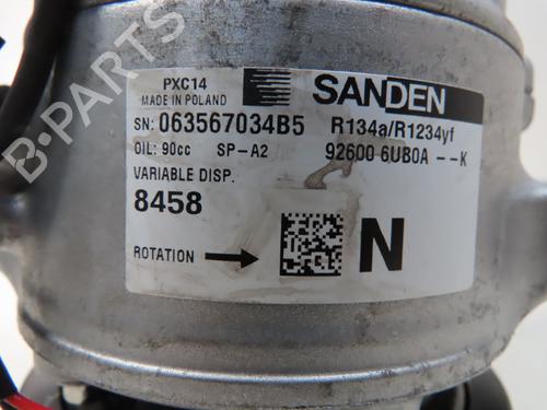 Used AC compressor RENAULT CAPTUR II (HF_) TCe 140 (HFN0) (140 hp) 31576060
