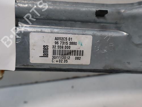 Elevalunas trasero derecho Elevalunas trasero derecho PEUGEOT 208 I (CA_, CC_) 1.0 VTi (68 hp) 36874610 36874610