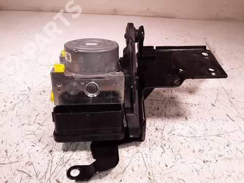 Used ABS pump AUDI A3 Sportback (8VA, 8VF) 2.0 TDI (150 hp) 8990810
