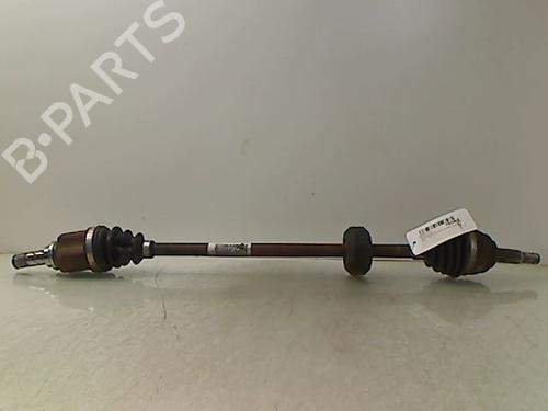 Used Right front driveshaft DACIA SANDERO 1.6 16V Bifuel (105 hp) 8974901
