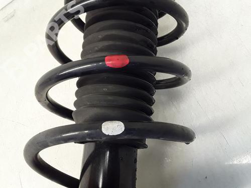 Right front shock absorber TOYOTA YARIS (_P13_) 1.5 Hybrid (NHP130_, NHP130) | BP8989684M17 