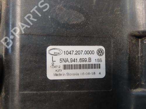 left-front-fog-light-vw-t-roc-a11-d11-2017-25149946 main image