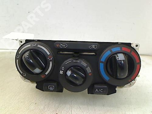 Used Climate control NISSAN MICRA III (K12) 1.2 16V (65 hp) 8975847