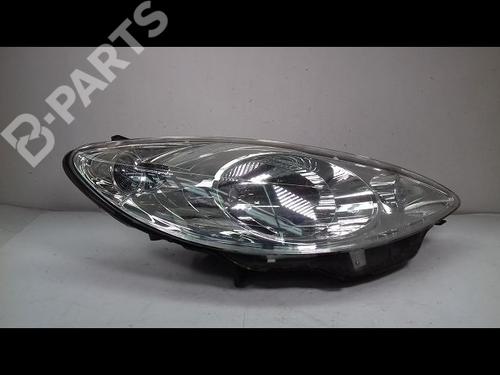 Used Right headlight PEUGEOT 1007 (KM_) 1.4 HDi (68 hp) 8997878