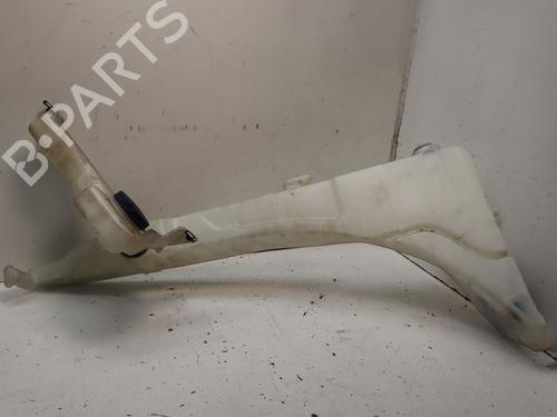 Used Windscreen washer tank Windscreen washer tank 39084512 39084512