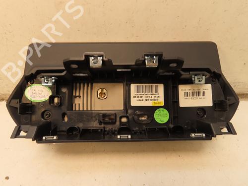 Used Display monitor PEUGEOT 2008 II (UD_, US_, UY_, UJ_, UR_, UC_) 1.5 BlueHDI 130 (131 hp) 30164602