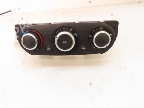 Used Climate control RENAULT CLIO IV (BH_) 1.5 dCi 75 (75 hp) 19490606