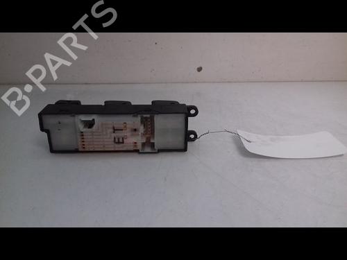 Used Left front window switch NISSAN X-TRAIL I (T30) 2.2 dCi 4x4 (136 hp) 11236438