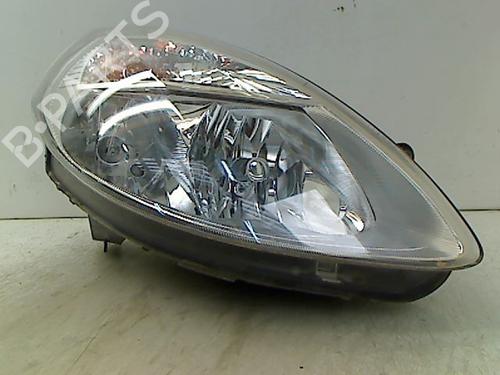 Phare droit Phare droit CITROËN C4 Picasso I MPV (UD_) 1.6 HDi (109 hp) 36485098 36485098