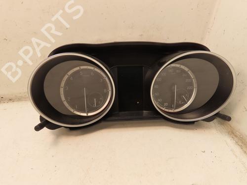 Used Instrument cluster SUZUKI SWIFT V (AZ) 1.2 Hybrid (Mild Hybrid) (A2L412) (83 hp) 30952217
