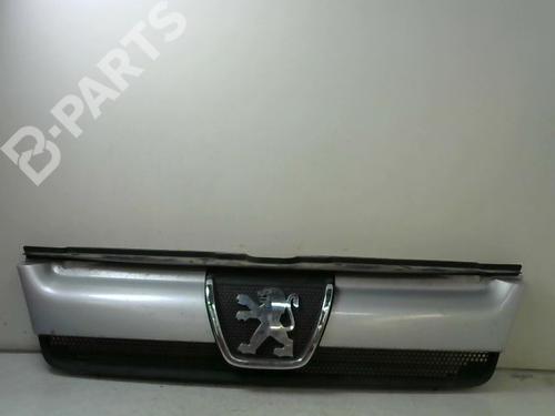 Used Grille PEUGEOT BOXER Bus (244, Z_) 2.8 HDi (128 hp) 8975918