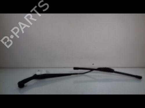 Used Front windshield wiper arm SUZUKI SWIFT IV (FZ, NZ) 1.2 (AZH412, ZC72S) (94 hp) 14894360
