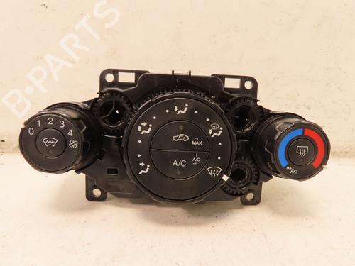 AC Styreenhet / Manøvreringsenhet FORD FIESTA VI (CB1, CCN) 1.5 TDCi (75 hp) 30952113