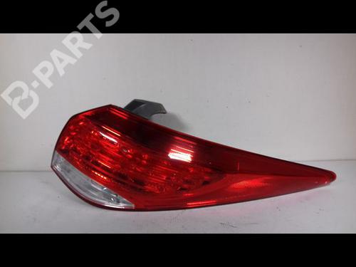 Right taillight HYUNDAI i40 I CW (VF) 1.7 CRDi (116 hp) 924203Z000