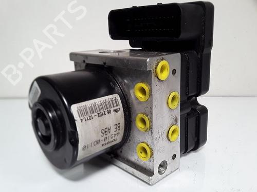 Used ABS pump TOYOTA YARIS (_P9_) 1.4 D-4D (NLP90_, NLP90R) (90 hp) 9190341