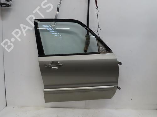 Used Right front door MITSUBISHI PAJERO III (V7_W, V6_W) 3.2 Di-D (V68W) (160 hp) 32458212
